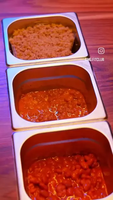نمایی از تغذیه سالم و رشد عضلات